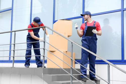 Furniture protection and loading for flat removals in Selsdon